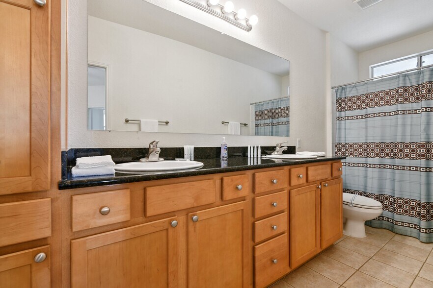 Building Photo - 7009 E Acoma Dr