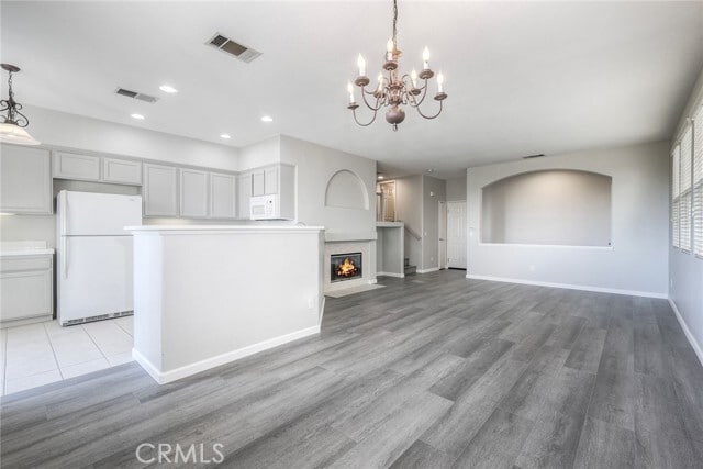 Building Photo - 786 Callecita Aquilla Sur
