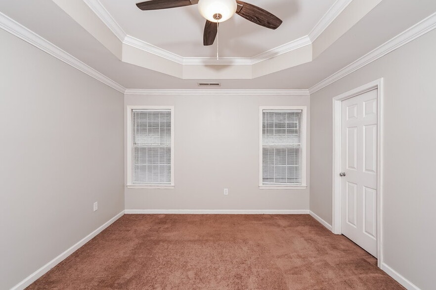 Building Photo - 99 Springdale Dr