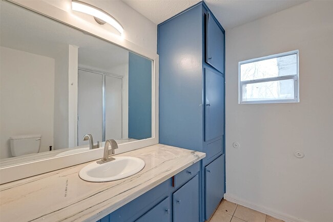 Building Photo - 2111 Rosemead Dr