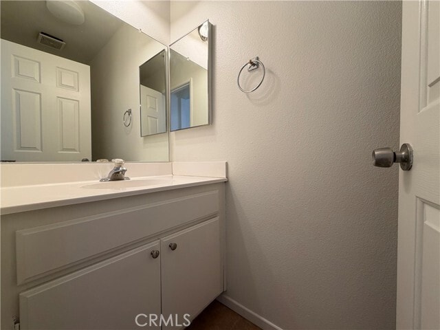 Building Photo - 5569 Hunt Club Dr