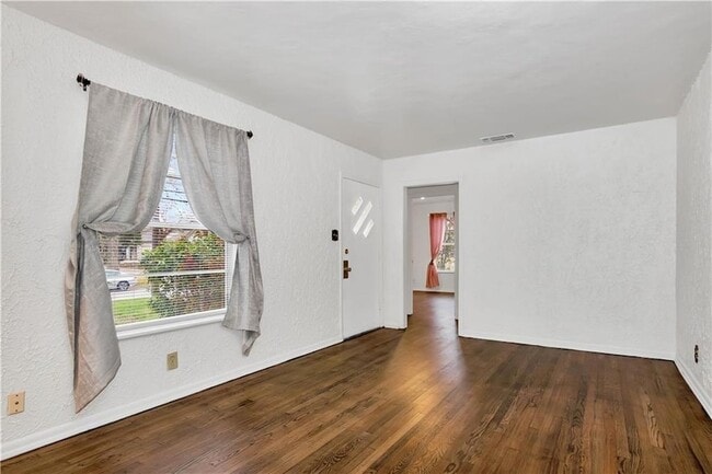 Building Photo - 5408 Joe Sayers Ave