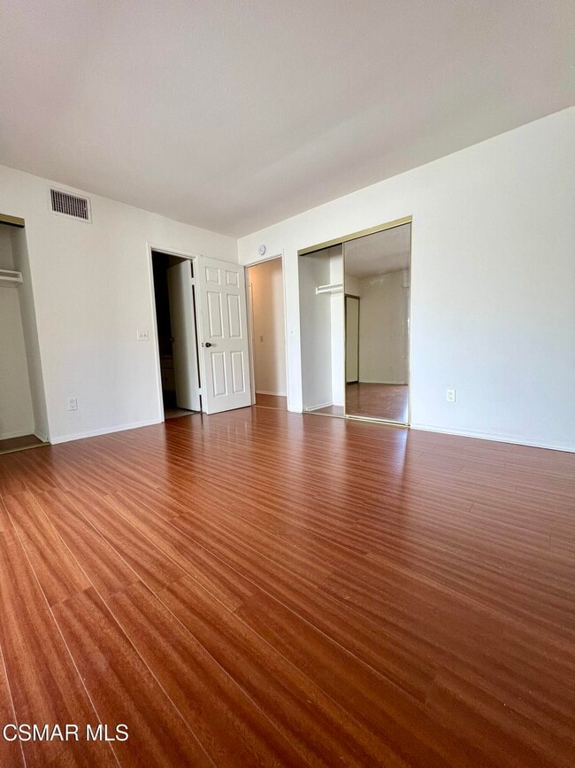 Building Photo - 28510 Conejo View Dr