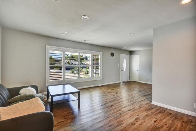 Building Photo - 15107 Woodard Rd
