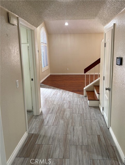 Building Photo - 2217 Yale Cir