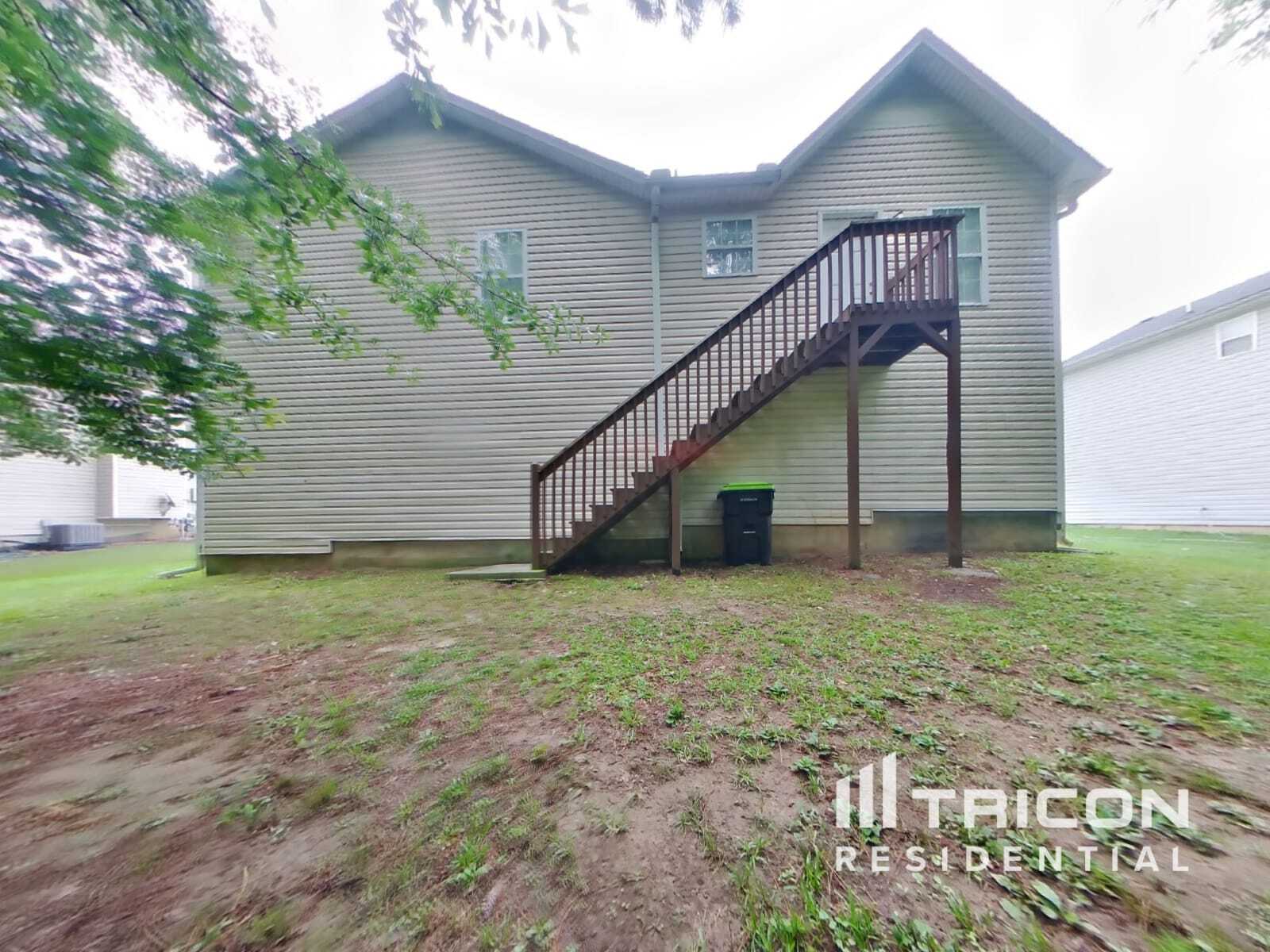 Building Photo - 381 River Trace Dr