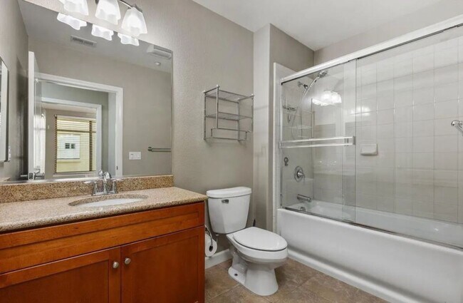 Building Photo - 1019 Costa Pacifica Way
