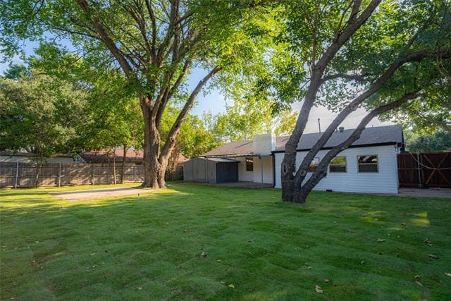 Building Photo - 9056 Berkshire Dr