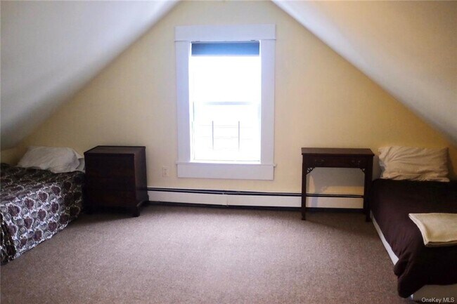 Building Photo - 78 Catherine St