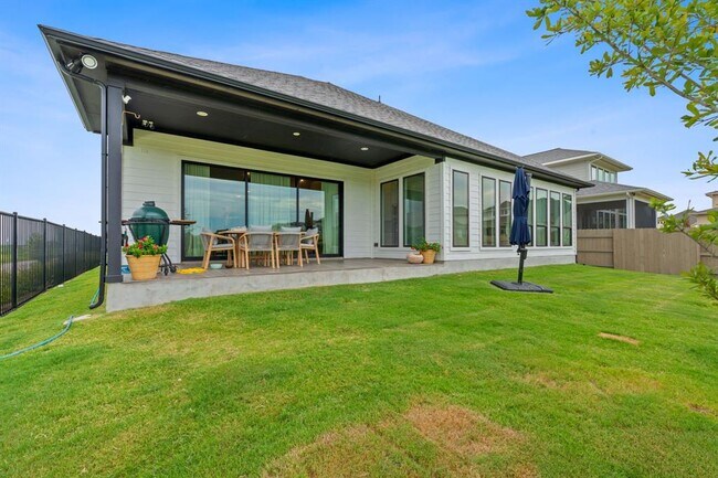 Building Photo - 8400 Ambergill Ct