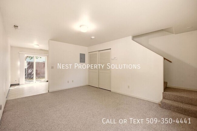 Building Photo - 1818 W Crouse-1