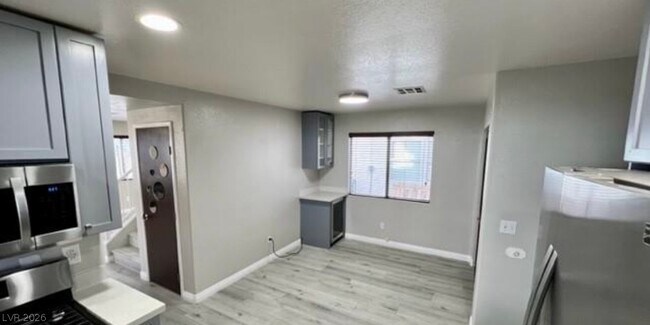 Building Photo - 4216 Sky Sands St