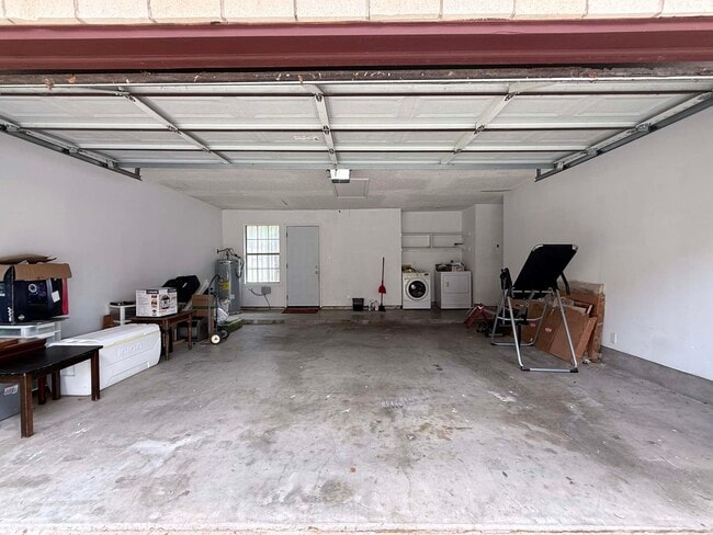 Building Photo - 1709 Kingwood Dr