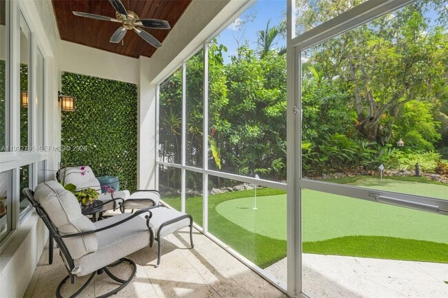 Building Photo - 755 Tiziano Ave