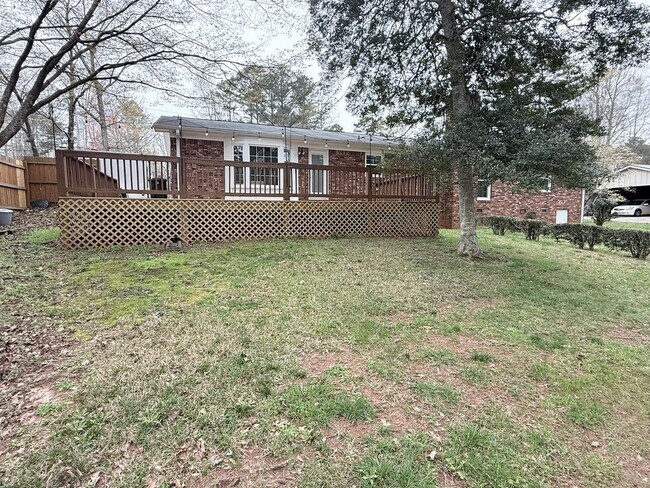 Building Photo - Charming & Convenient Athens Home – Prime Location with Modern Comforts