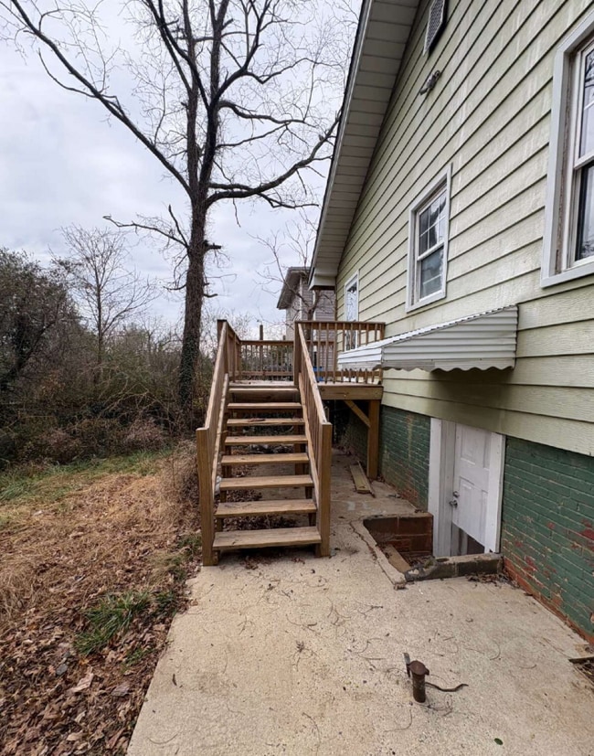 Building Photo - 25 Walton St