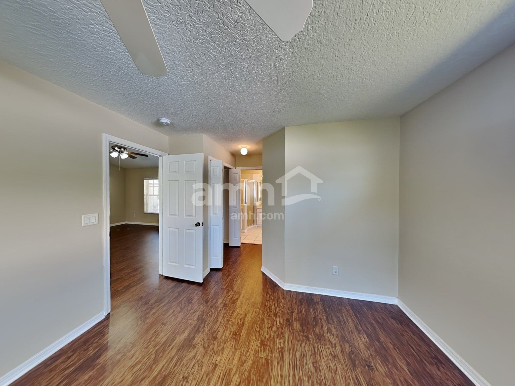 Building Photo - 6228 34th Pl E