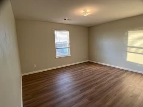 Building Photo - 312 Magnolia Dr