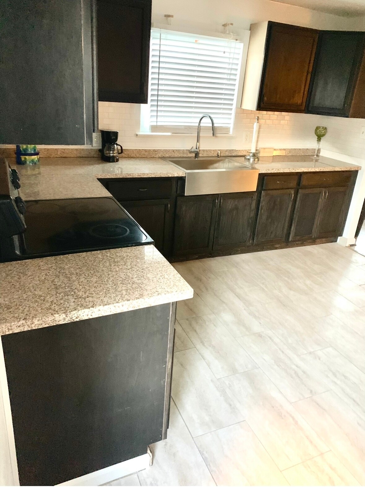 Building Photo - 406 Tazewell St