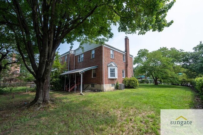 Building Photo - 1907 Glen Ridge Rd
