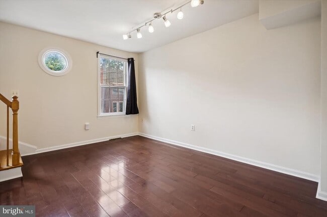 Building Photo - 101 N West St