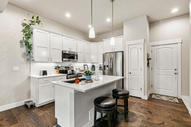 Building Photo - 2486 Trio Falls Dr