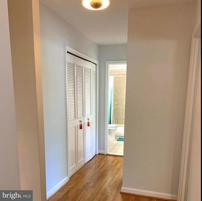 Building Photo - 6624 Sulky Ln
