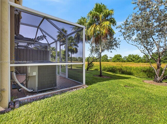 Building Photo - 2475 Cordoba Bend