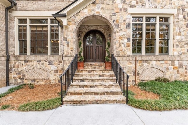 Building Photo - 927 Buckingham Cir NW