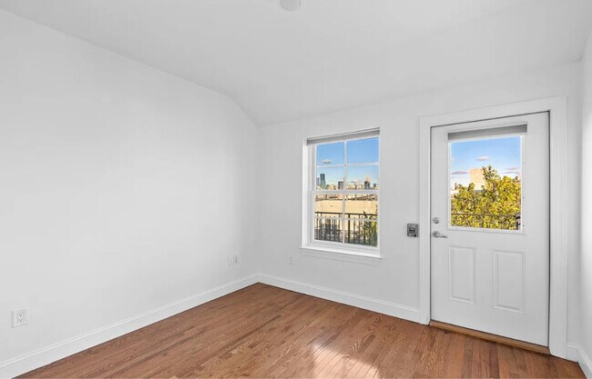 Building Photo - 415 Jackson St