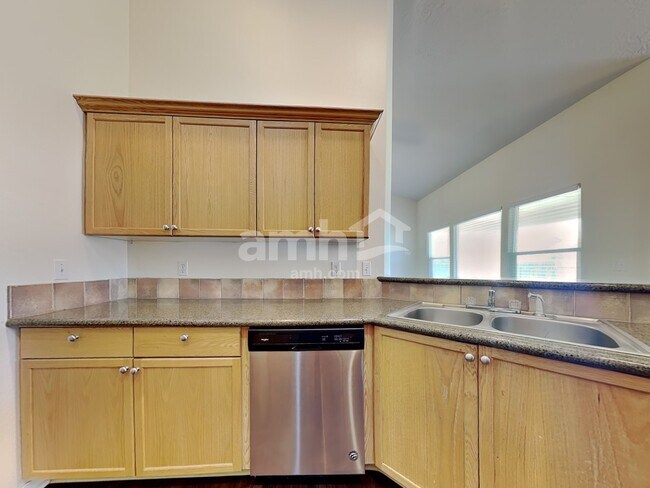Building Photo - 11324 W Blake Dr