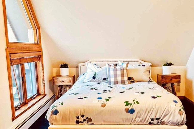 Building Photo - 66 Paquette Dr