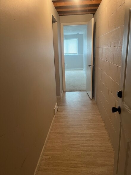 Building Photo - 502 Sunnyside Ln