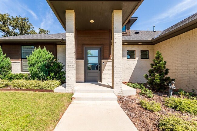 Building Photo - 2429 Rumble Ct