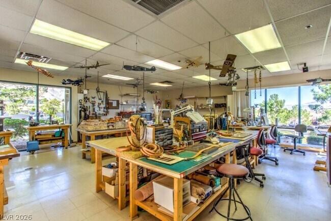 Building Photo - 2517 Banora Point Dr