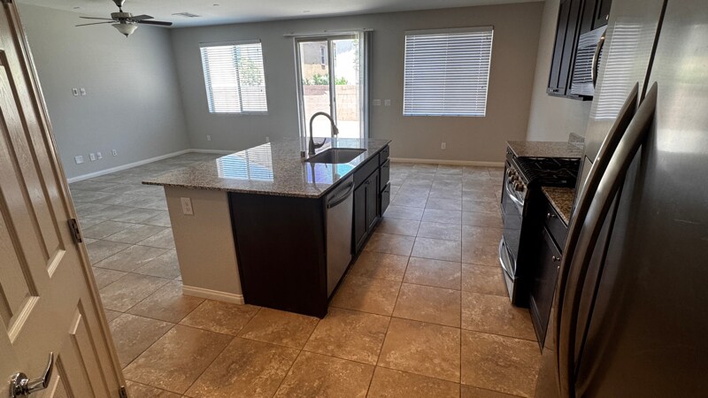 Building Photo - 2296 Sky Island Dr