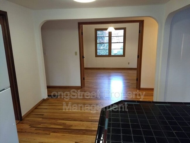 Building Photo - 905 NW 33rd St