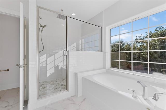 Building Photo - 7921 Renaissance Blvd