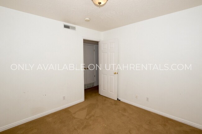 Building Photo - 1388 N 1300 W