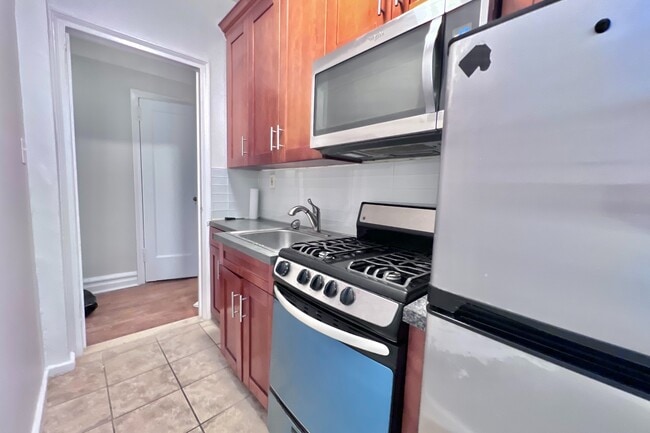 Floorplan - 213 Bennett Avenue