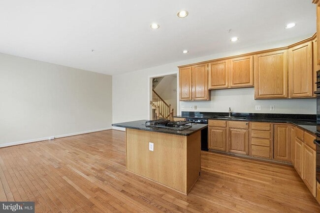 Building Photo - 1806 Brentridge St