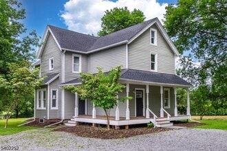 Building Photo - 2 New Mashipacong Rd