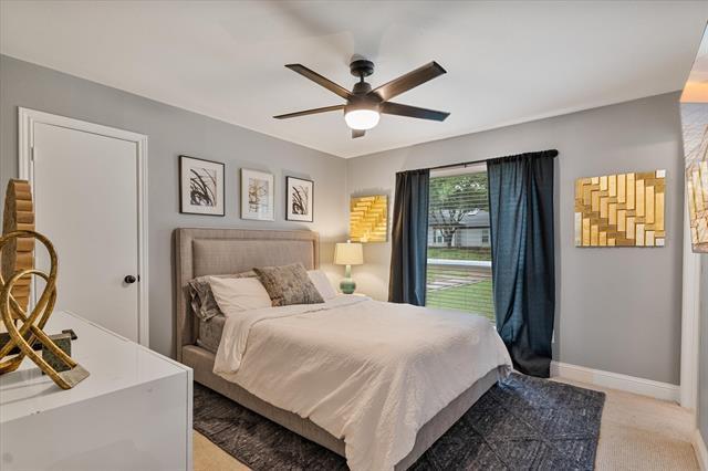 Building Photo - 2833 Meadowbrook Dr
