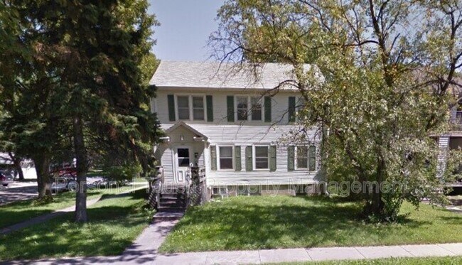 Building Photo - 1261 10th St N