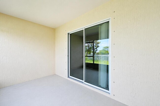Building Photo - 5318 Imagination Dr