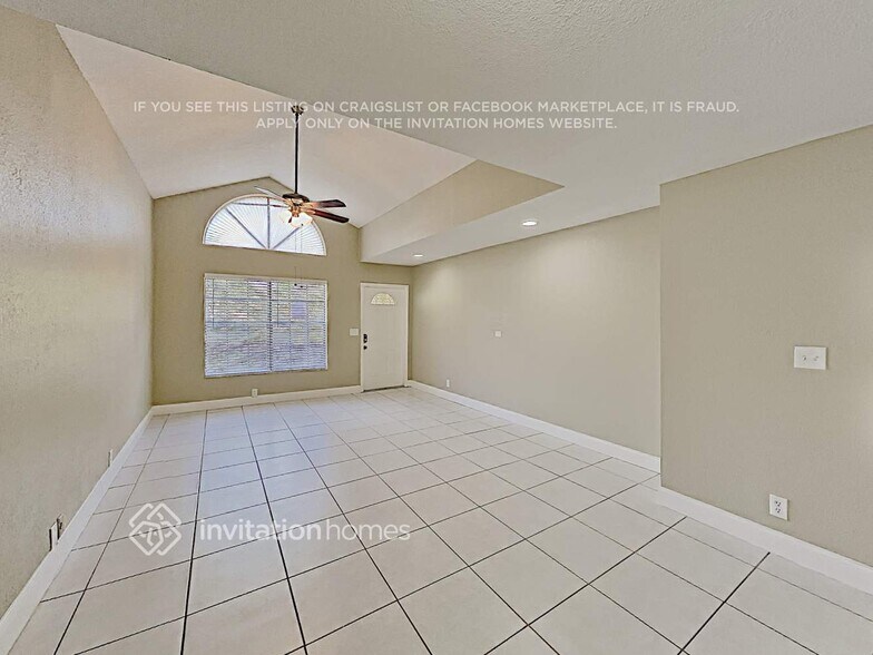 Building Photo - 12162 NW 23rd Manor