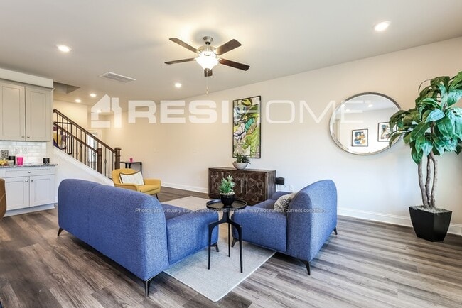 Building Photo - 139 Aurora Ln