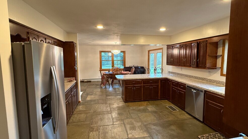 Building Photo - 600 Lynda Maria Ln