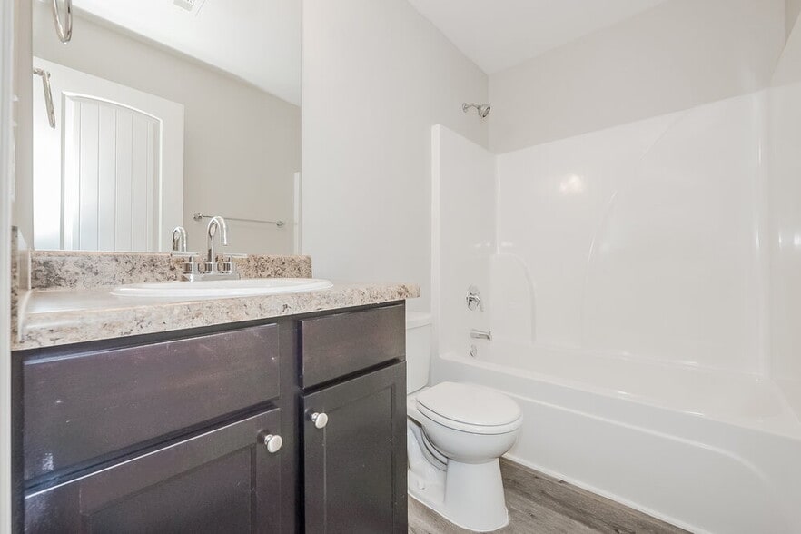 Building Photo - 1104 Jury Ct