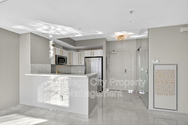 Building Photo - 321 Tenth Ave